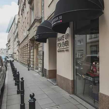 Mokotowska 67 Prywatne Mieszkanie Z Balkonem W Centrum Miasta I W Poblizu Ambasady Samodzielne Zameldowanie! Self Check-in System!