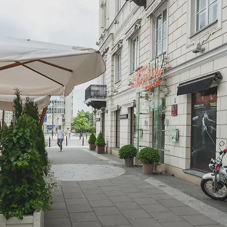 Mokotowska 67 Prywatne Mieszkanie Z Balkonem W Centrum Miasta I W Poblizu Ambasady Samodzielne Zameldowanie! Self Check-in System! Warschau